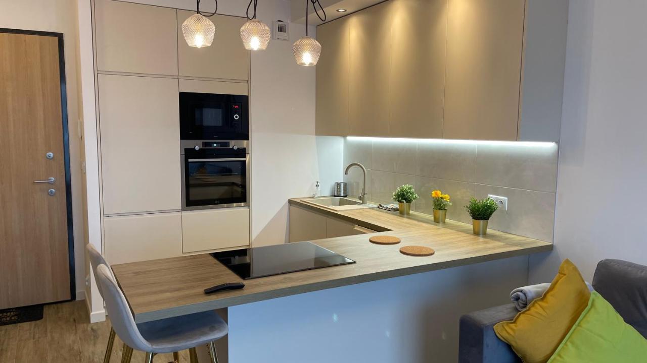 2-Room In New House, Wola Warsawa Bagian luar foto