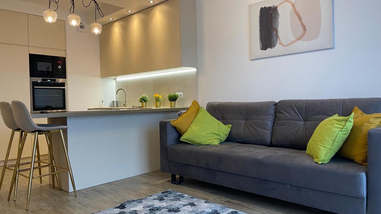 2-Room In New House, Wola Warsawa Bagian luar foto