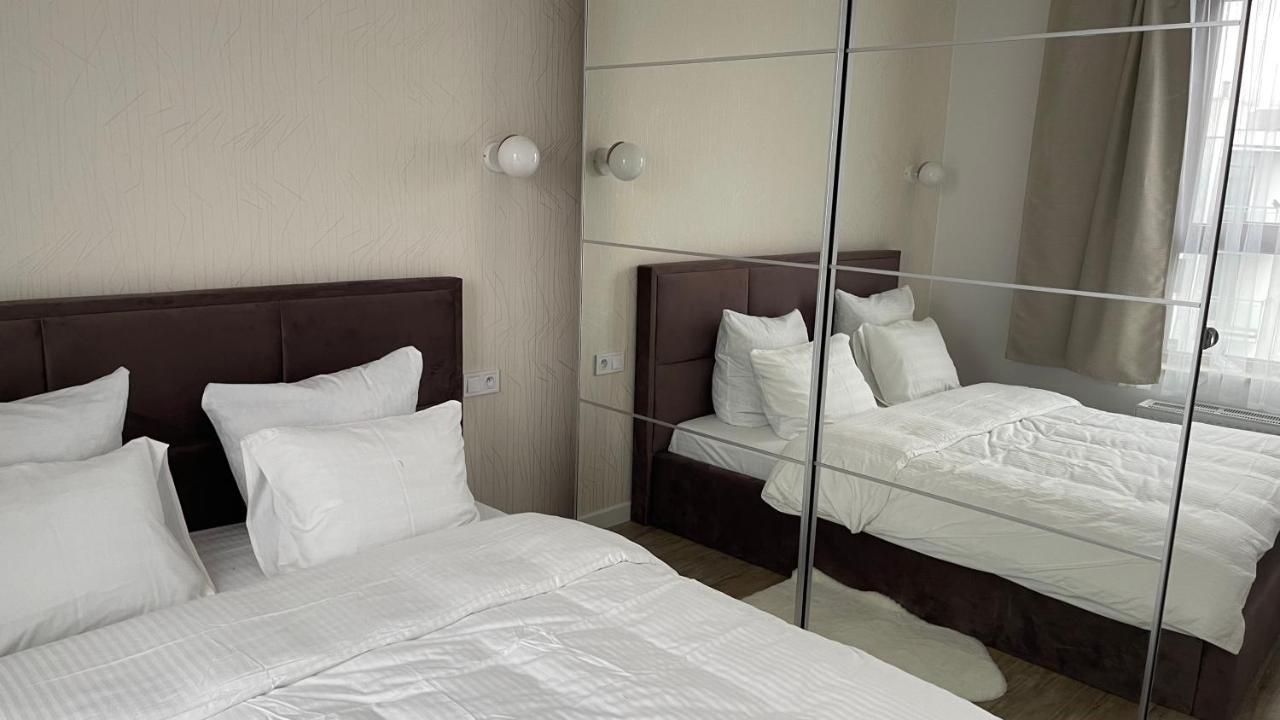 2-Room In New House, Wola Warsawa Bagian luar foto